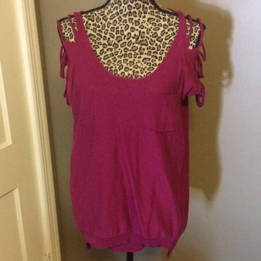 L.A.M.B. Knit Top Slashed Sleeve Cold Shoulder XS